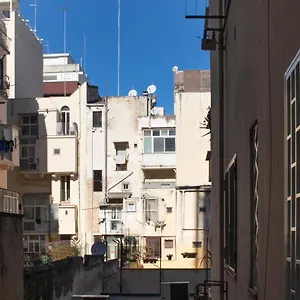 Apartament V B M, Bari